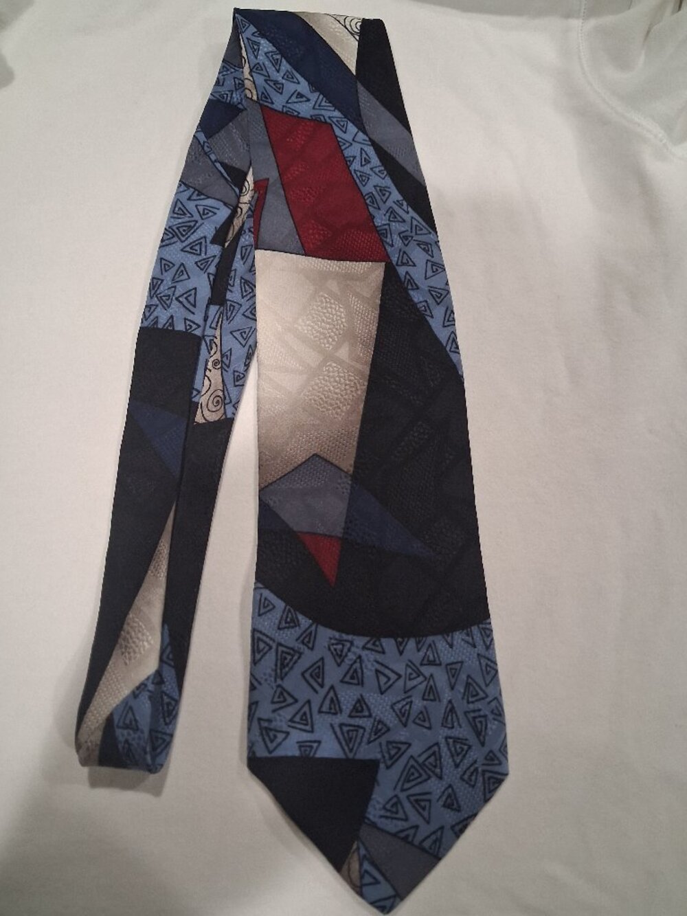 Valentino Pietro Tie